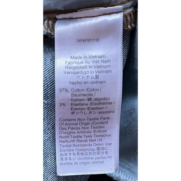 Madewell Petite 9" Mid-Rise Skinny Jeans in Payson Wash: Button-Front Edition - Picture 9 of 15